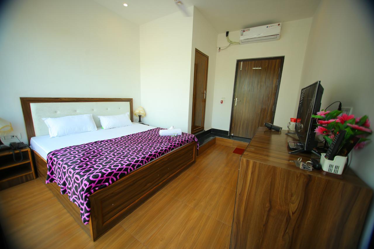Osakataj Hotel Agra  Exterior foto