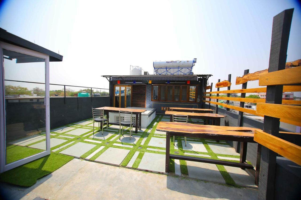 Osakataj Hotel Agra  Exterior foto